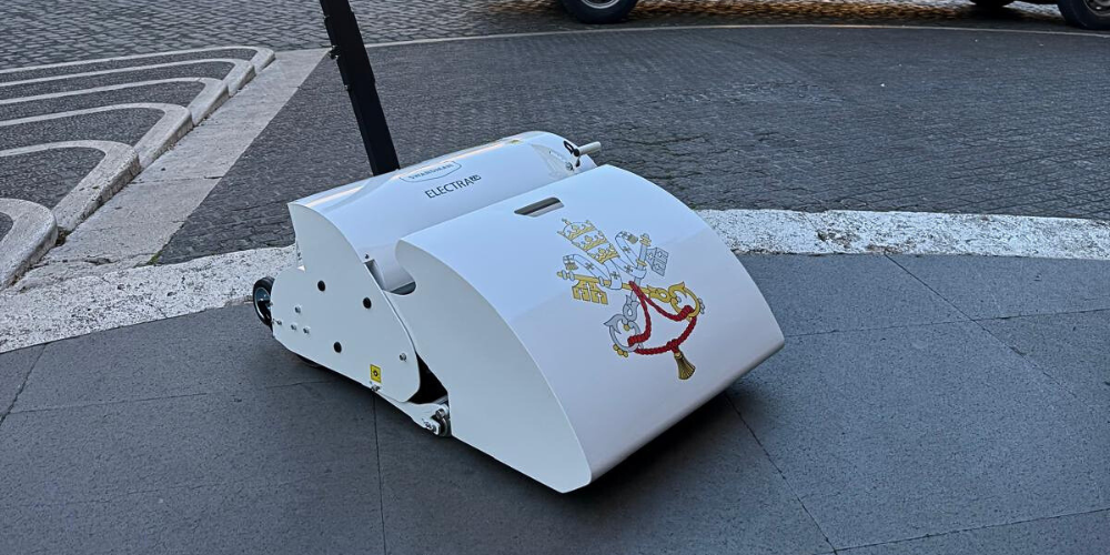 Swardman Electra 2.0 für den Papst des Vatikans